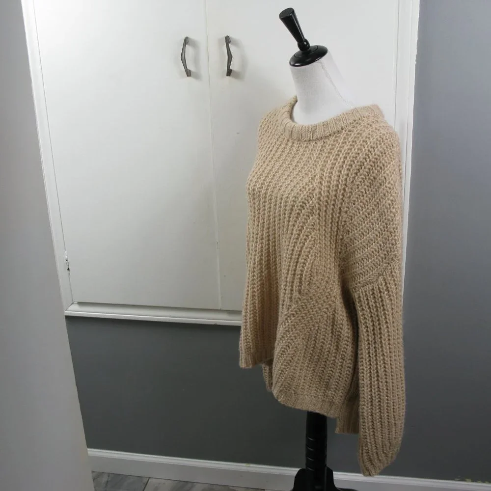 Universal Thread Cream Crew Neck Sweater Size XL - Picture 2 of 5